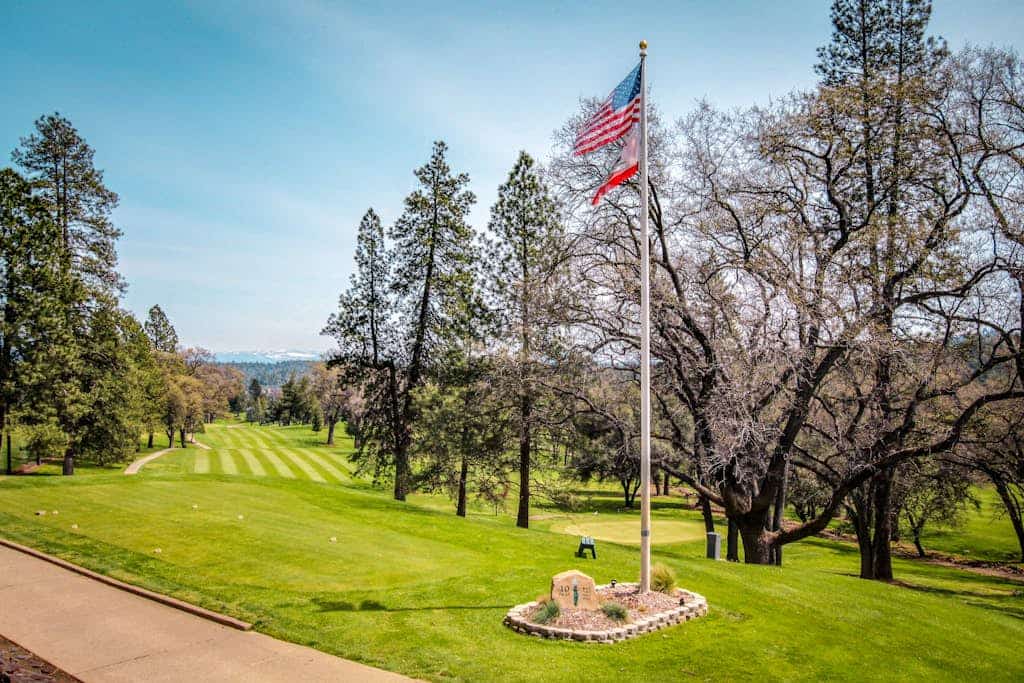 Dog-friendly home with private game room, AC, and pool