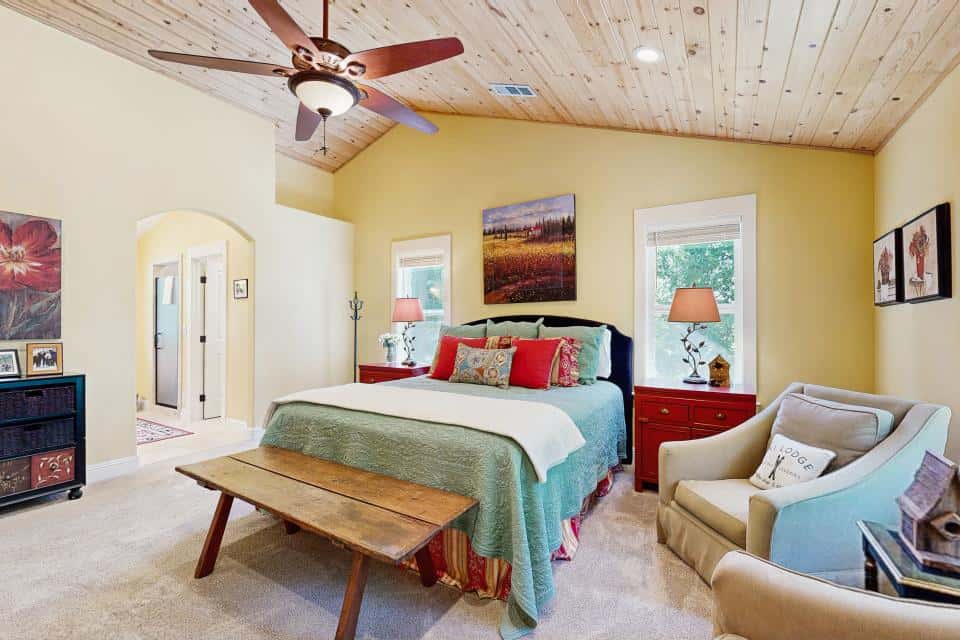 Cypress Lodge