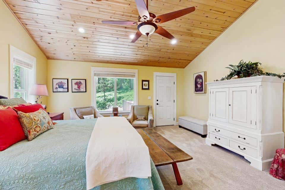 Cypress Lodge