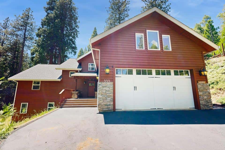 Cypress Lodge