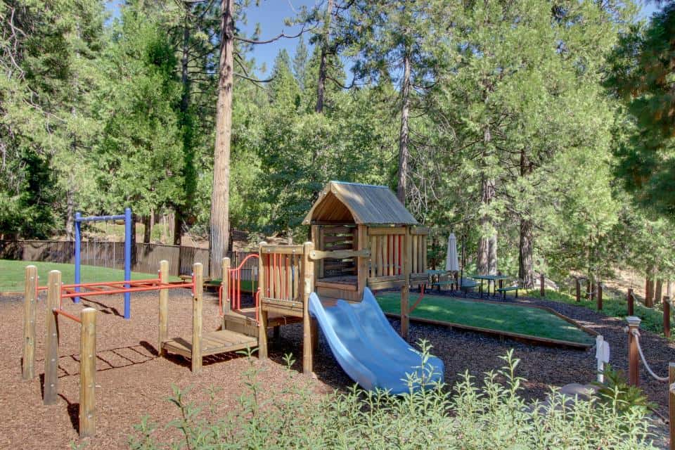 Cypress Lodge
