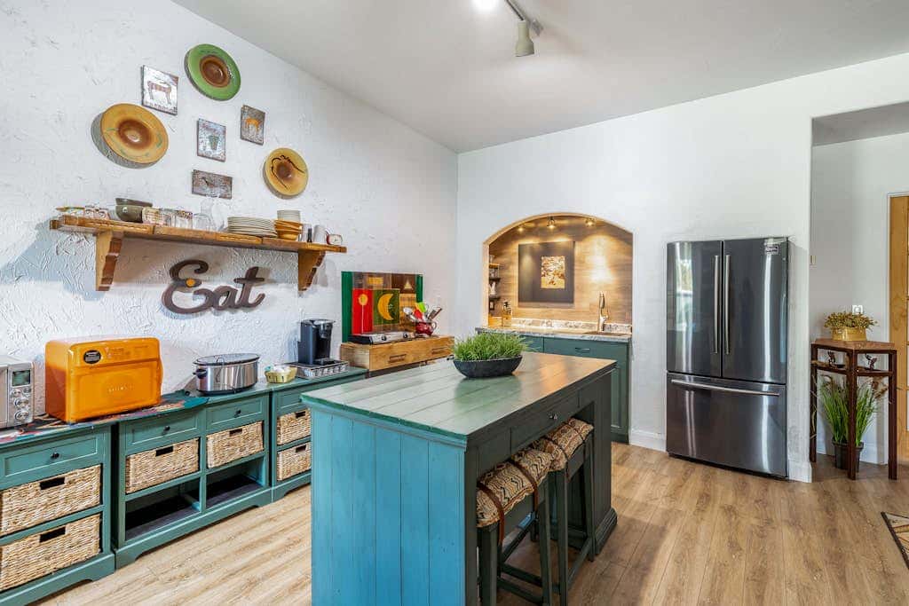 Sunny Cozy Condo