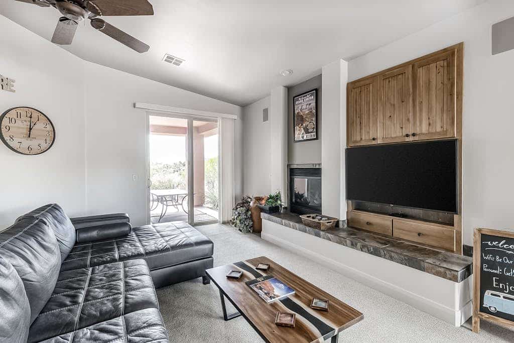 Desert gem near Zion with pool/hot tub access, fast WiFi & AC