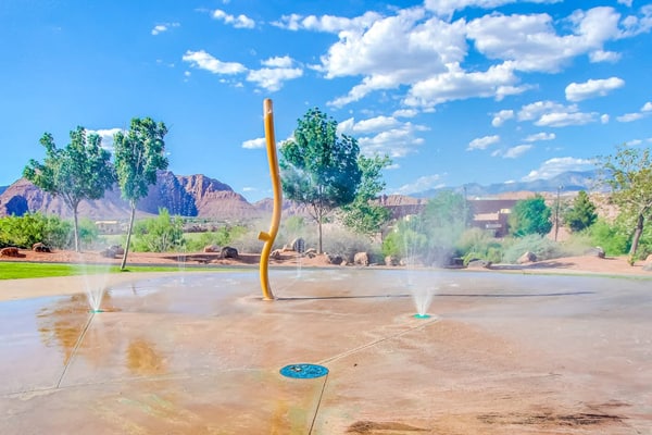 Resort home with private washer/dryer, shared pool, water park & hot tub