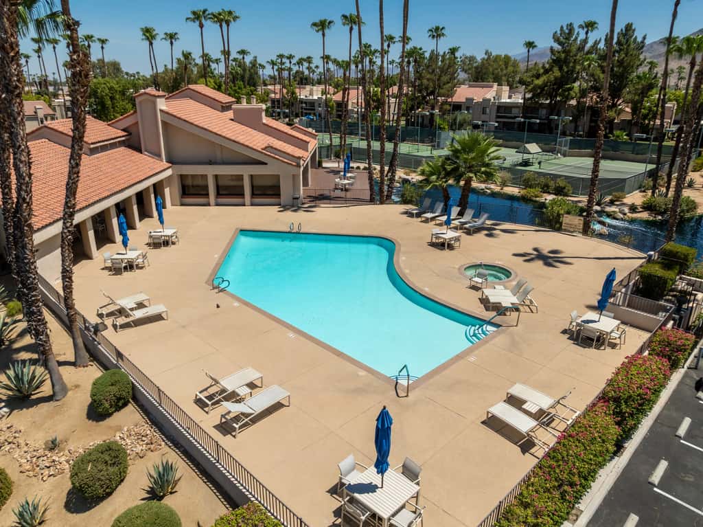 Desert Shores
