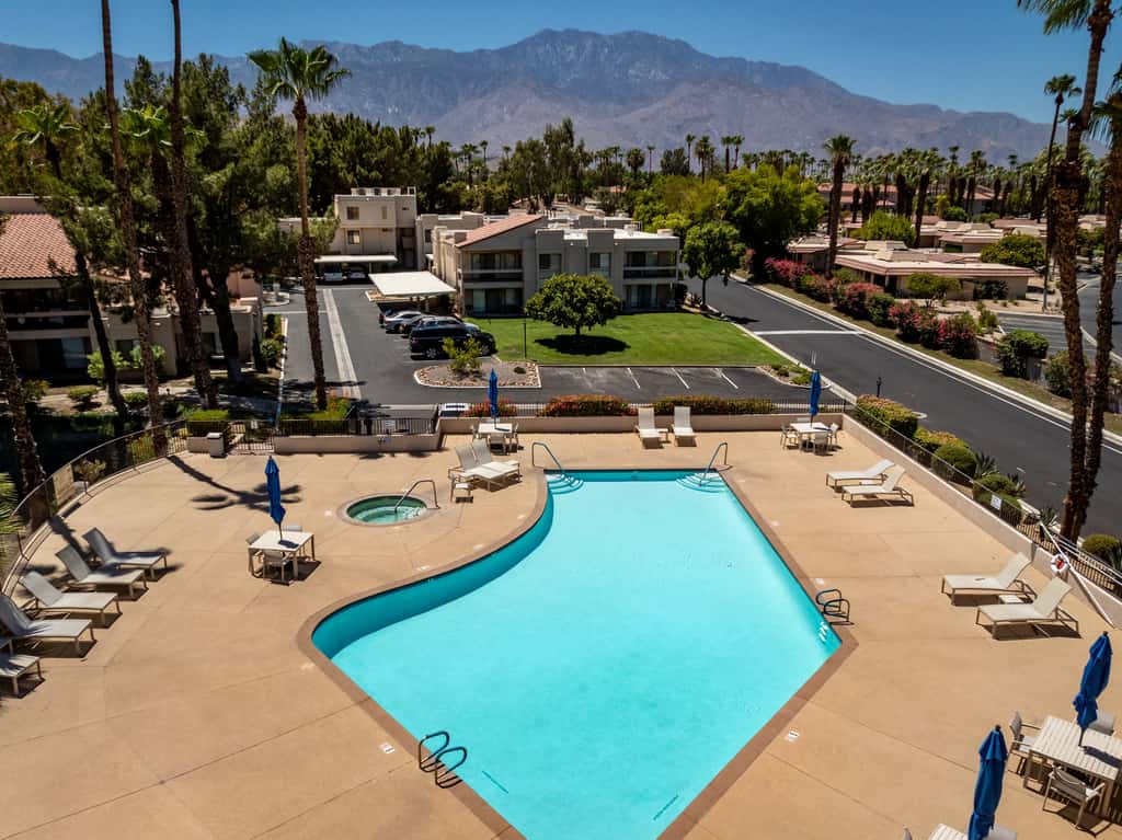 Desert Shores