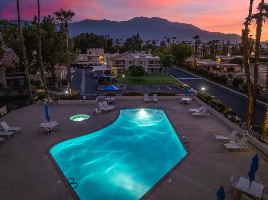 Desert Shores