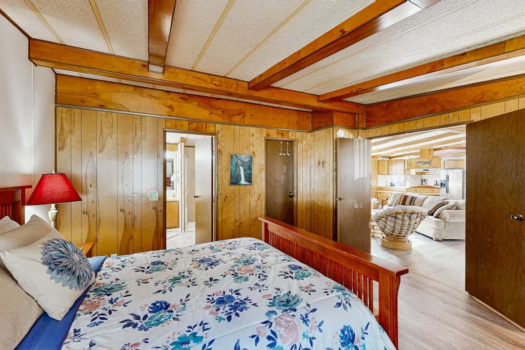 Redwood Coast River House