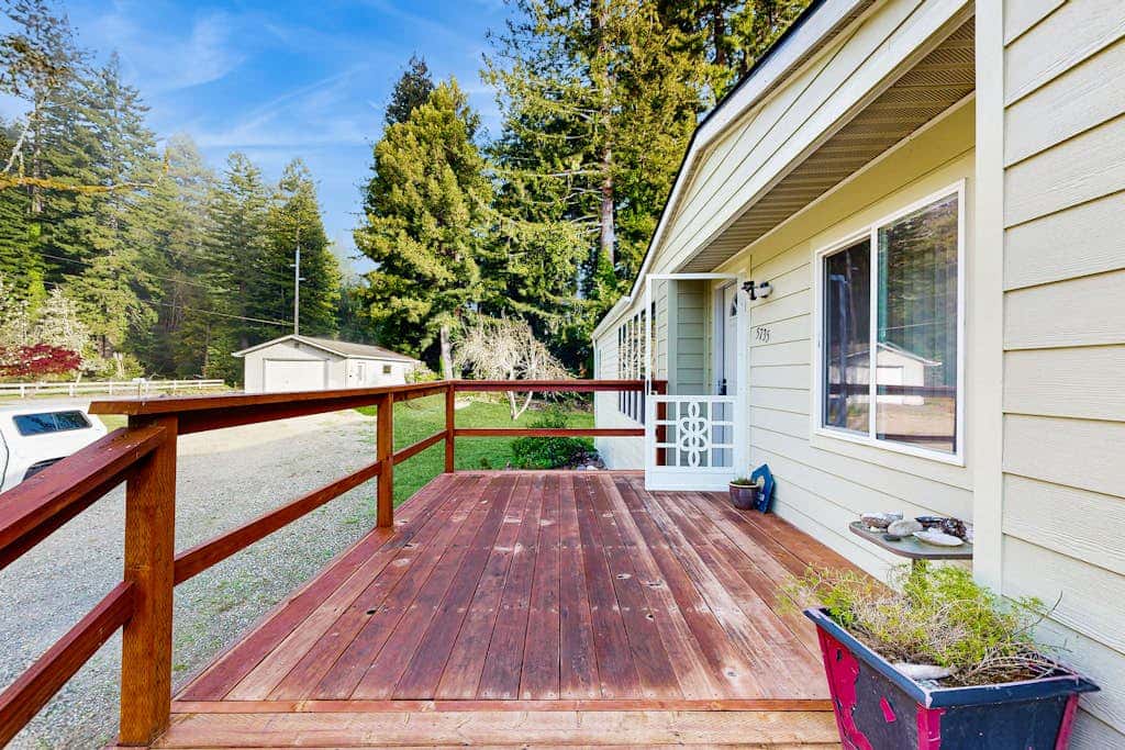 Redwood Coast River House