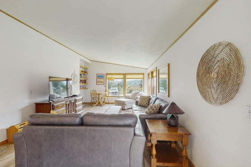 Pacific View Escape