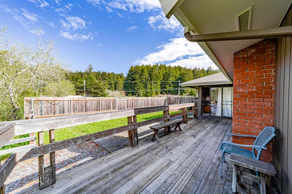 Mimi's Ranch House