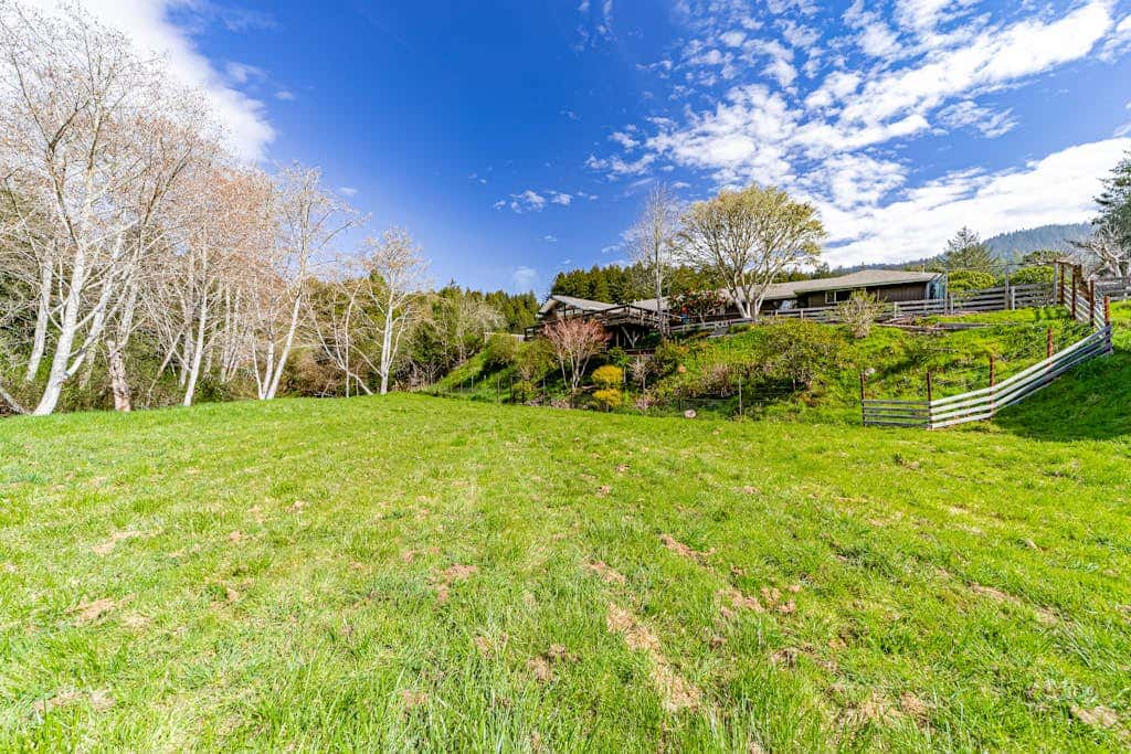 Mimi's Ranch House