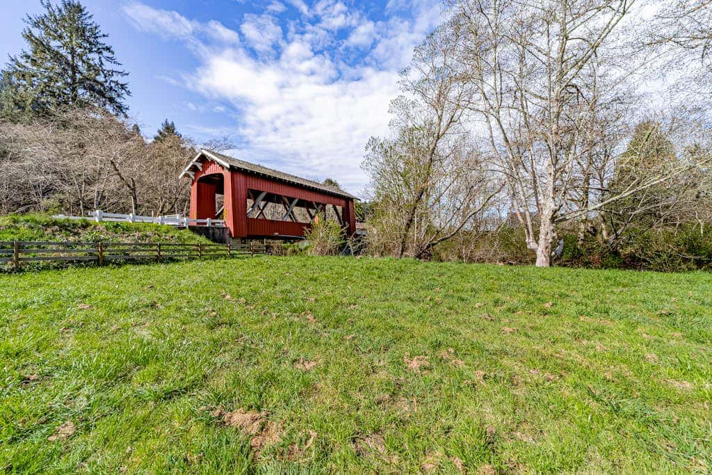 Mimi's Ranch House