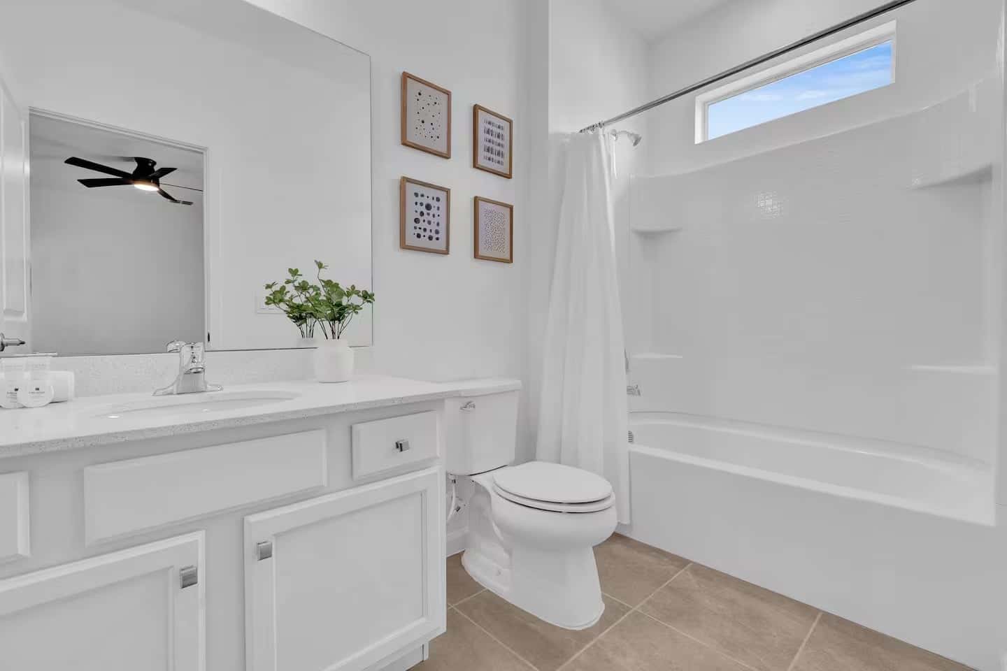 Modern Home at Sonoma! Sleeps 32