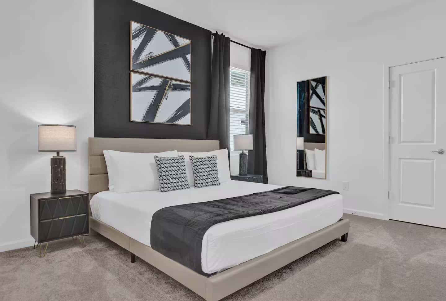 Modern Home at Sonoma! Sleeps 32