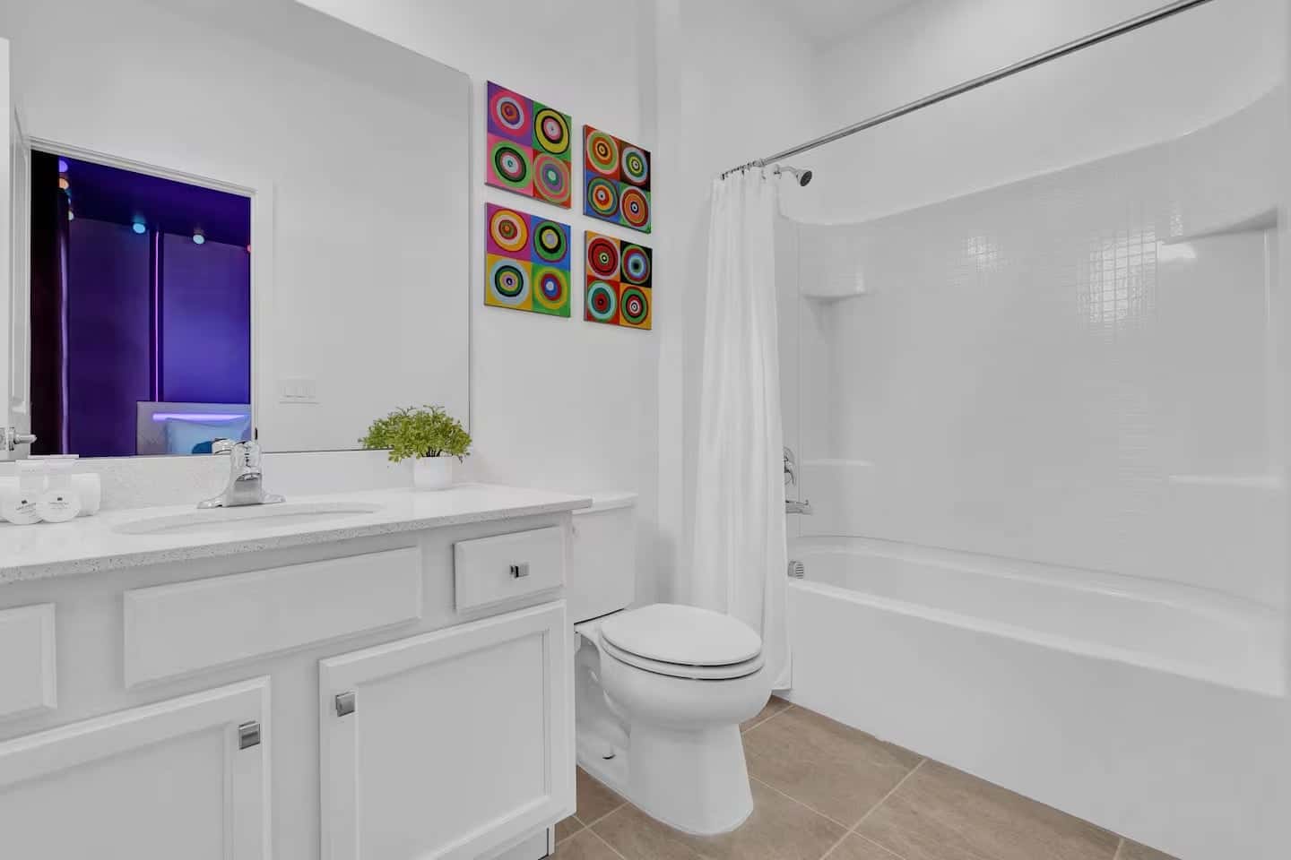 Modern Home at Sonoma! Sleeps 32
