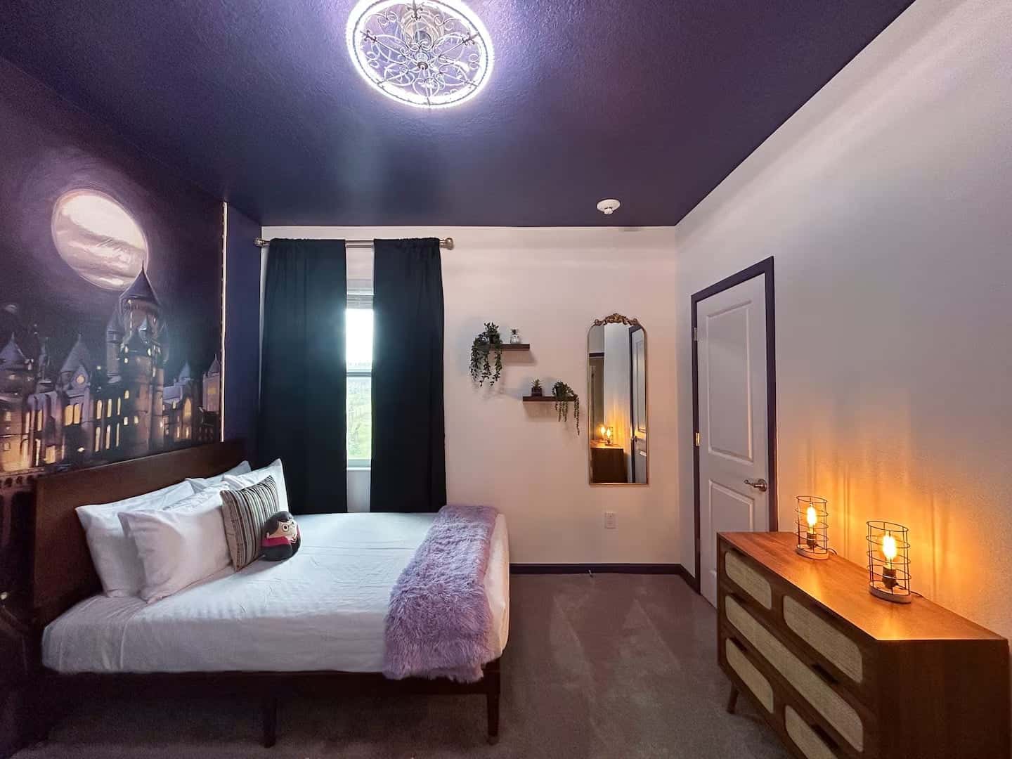 Modern Home at Sonoma! Sleeps 32