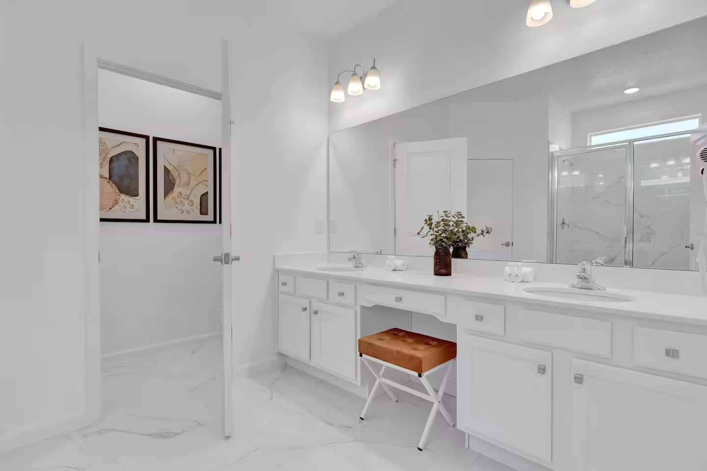 Modern Home at Sonoma! Sleeps 32