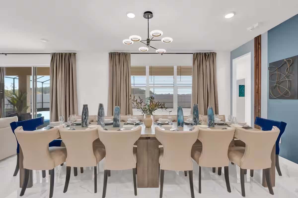 Modern Home at Sonoma! Sleeps 32