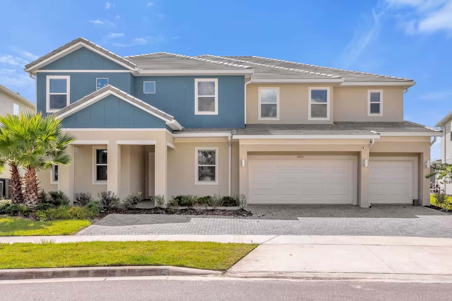 Modern Home at Sonoma! Sleeps 32