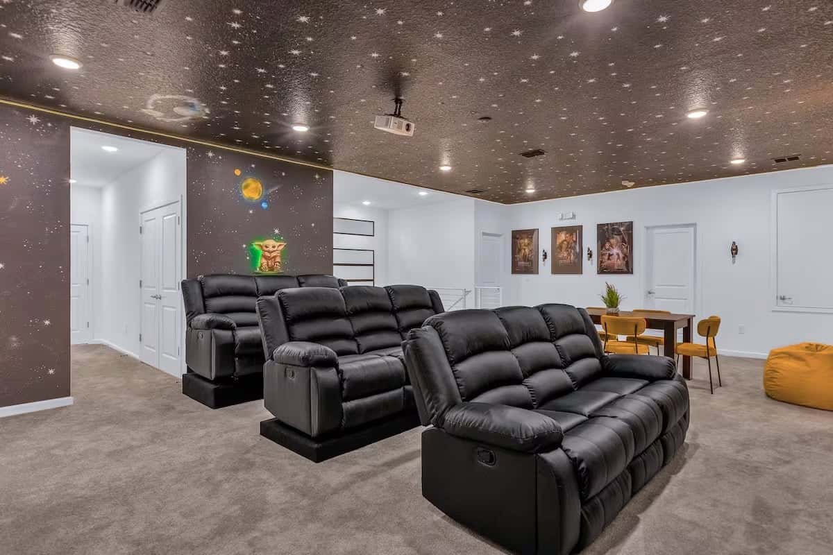 Modern Home at Sonoma! Sleeps 32