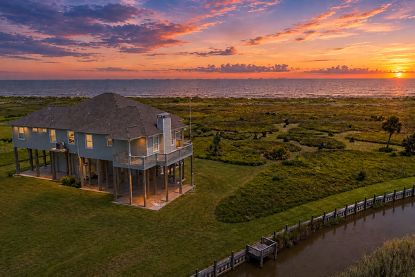 Beachfront + Canal: 4BR/4BA w/ Ocean Views & Fireplace