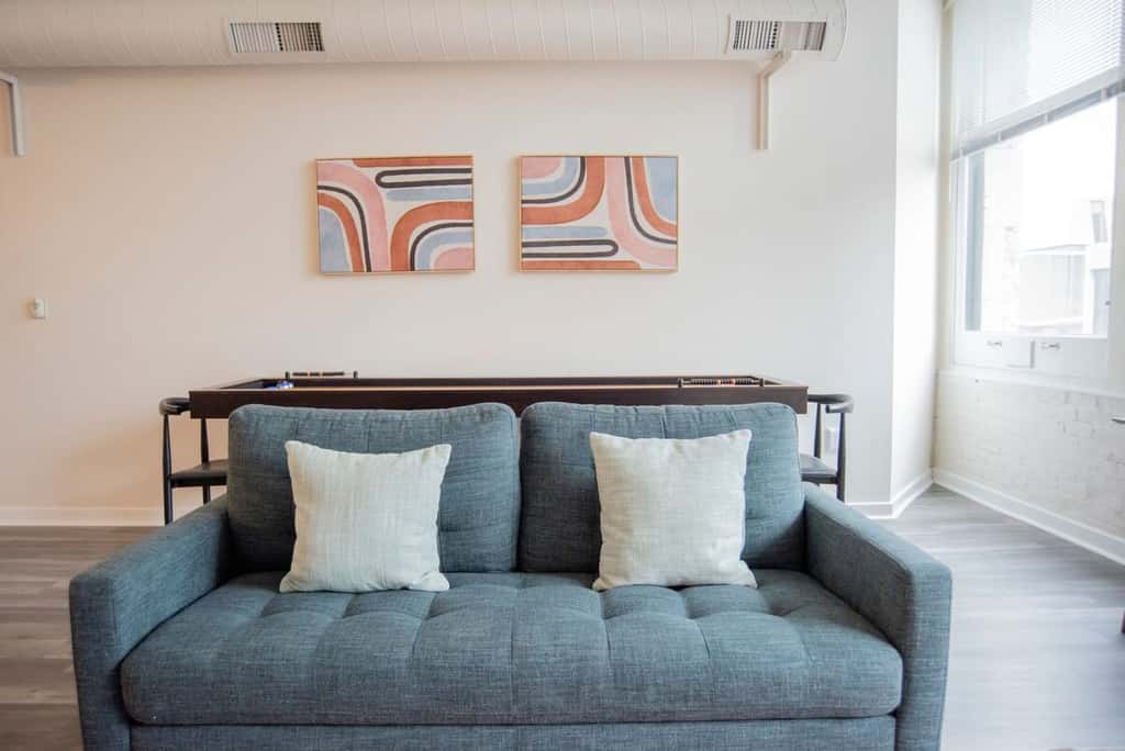 3BR | Pool Table + Arcade + Gym by CozySuites