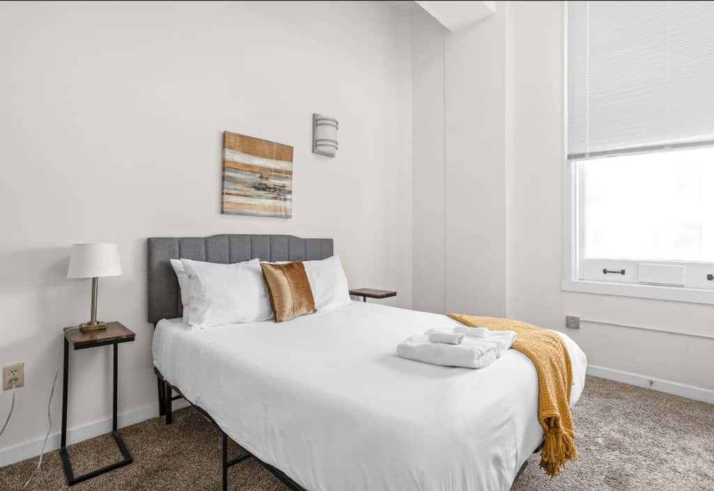 2BR Gym, Skybridge Access| Block by CozySuites