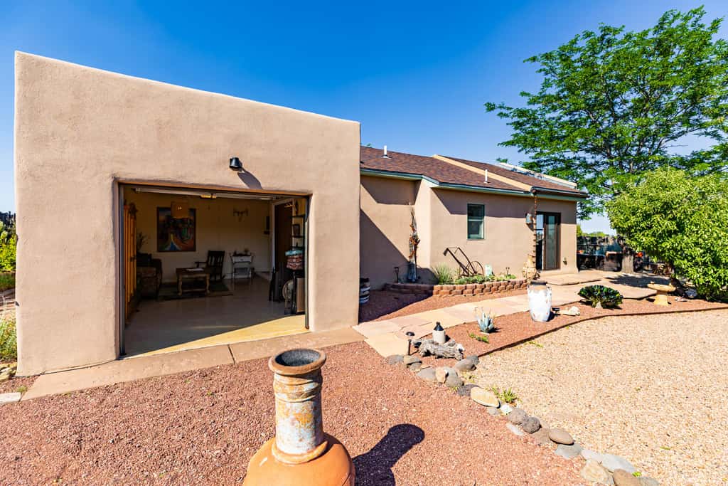 Casa de Colores - Adobe Retreat, Dog-Friendly, AC