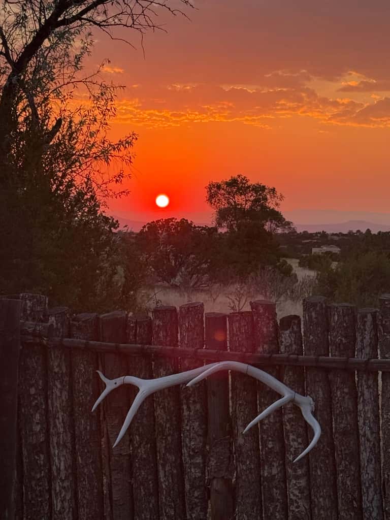 Casa de Colores - Adobe Retreat, Dog-Friendly, AC