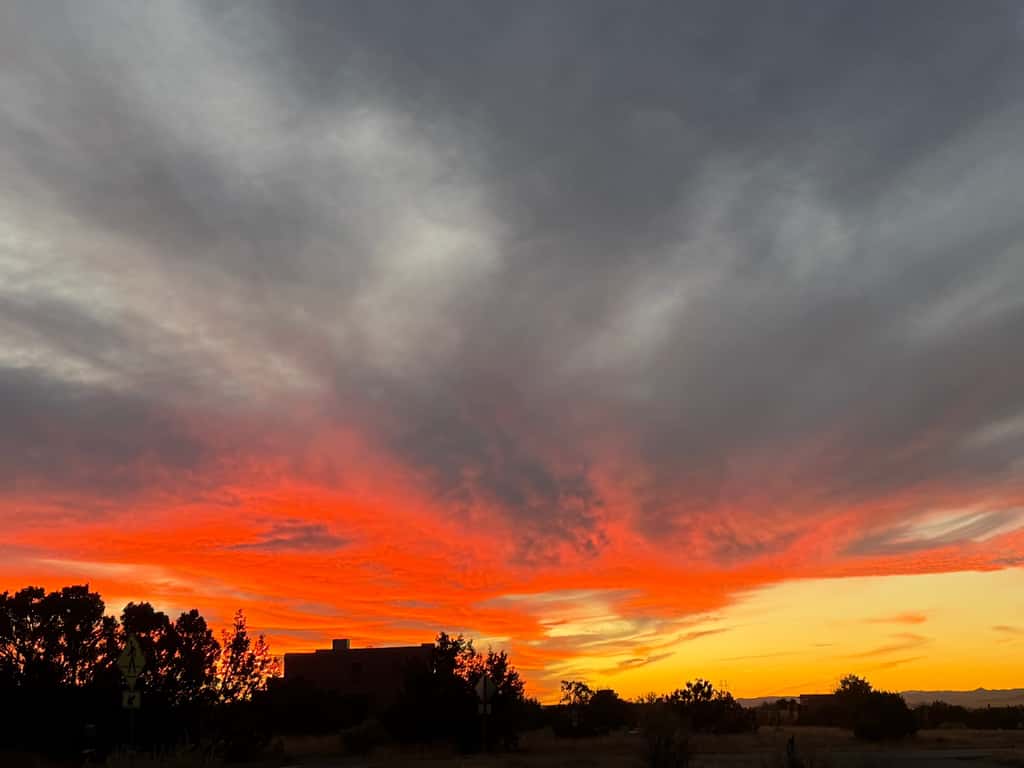 Casa de Colores - Adobe Retreat, Dog-Friendly, AC