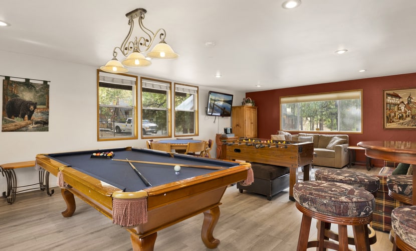 Mountain Getaway Near Snow Summit | 4BR • 3.5BA • Game Room