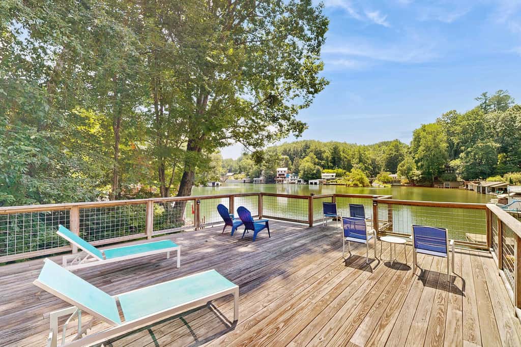Lake Lure Lakefront House, Private Dock, Multiple Decks, Kayaks, Mountain Views, Gameroom