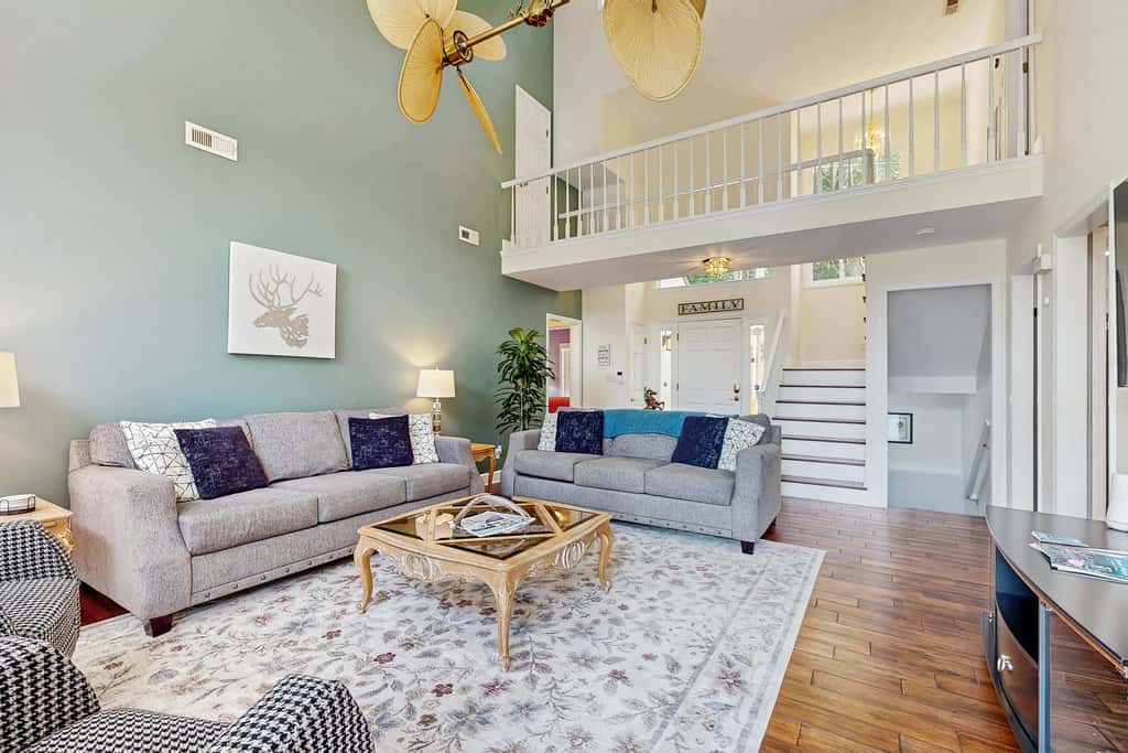 Lake Lure Lakefront House, Private Dock, Multiple Decks, Kayaks, Mountain Views, Gameroom