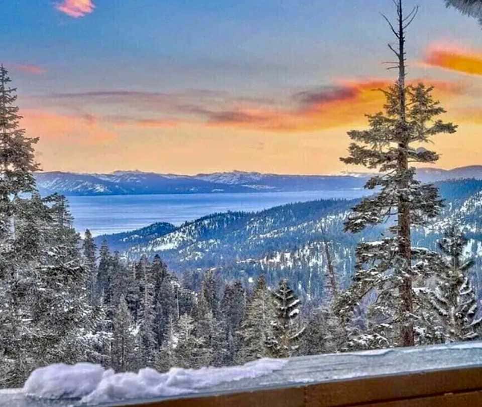 Heavenly Vista Lago Lake View - Luxury Ski-In-Ski-Out Retreat with Stunning Lake Views