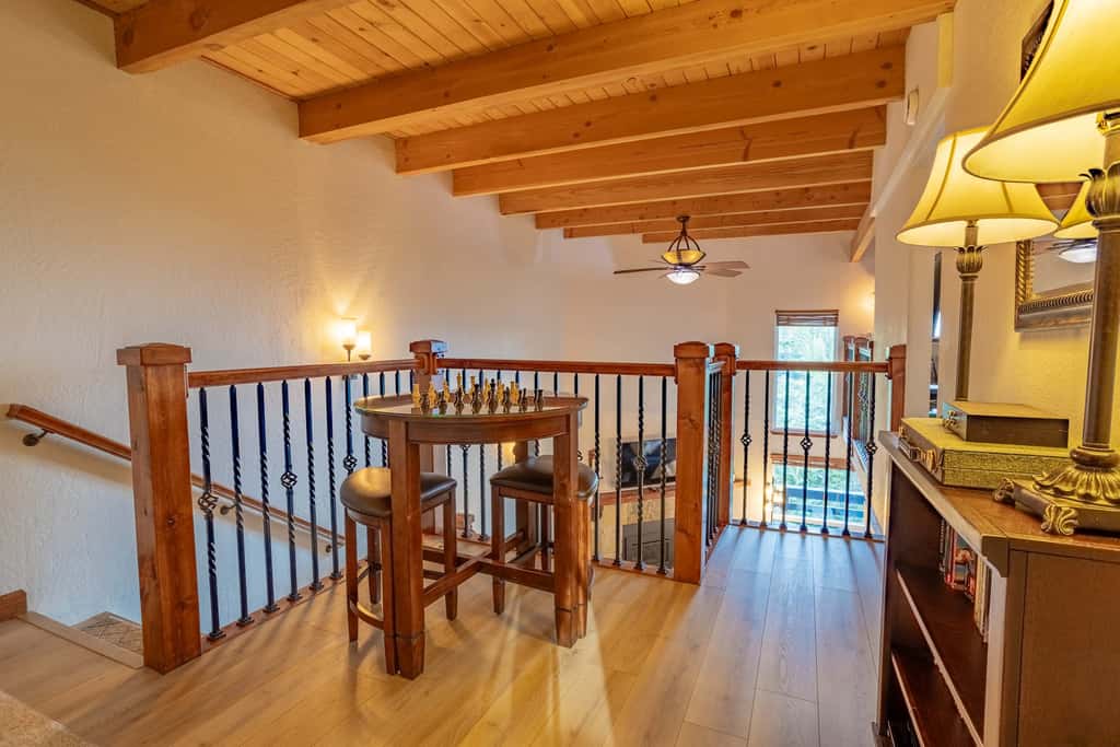 Heavenly Vista Lago Lake View - Luxury Ski-In-Ski-Out Retreat with Stunning Lake Views
