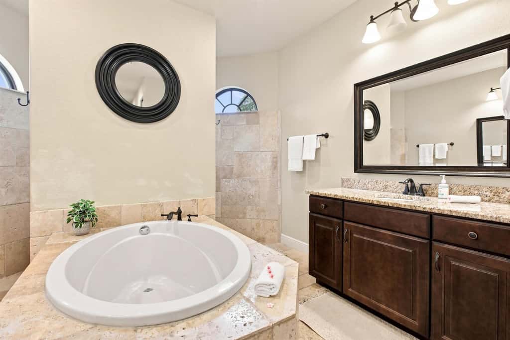 Dog-Friendly Canalfront Retreat with Heated Pool & Kayaks