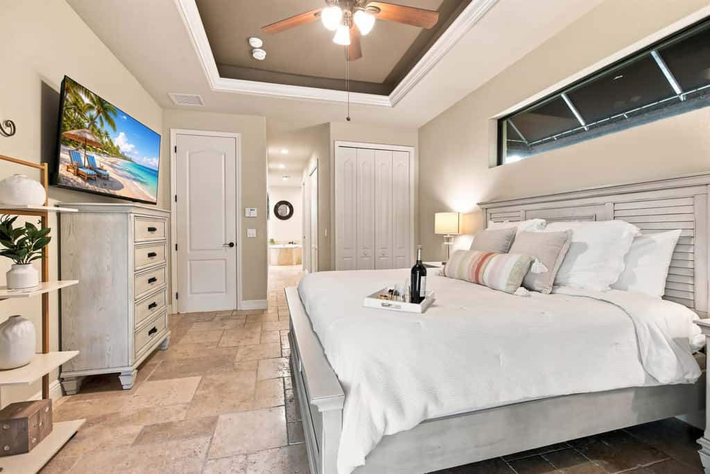 Dog-Friendly Canalfront Retreat with Heated Pool & Kayaks