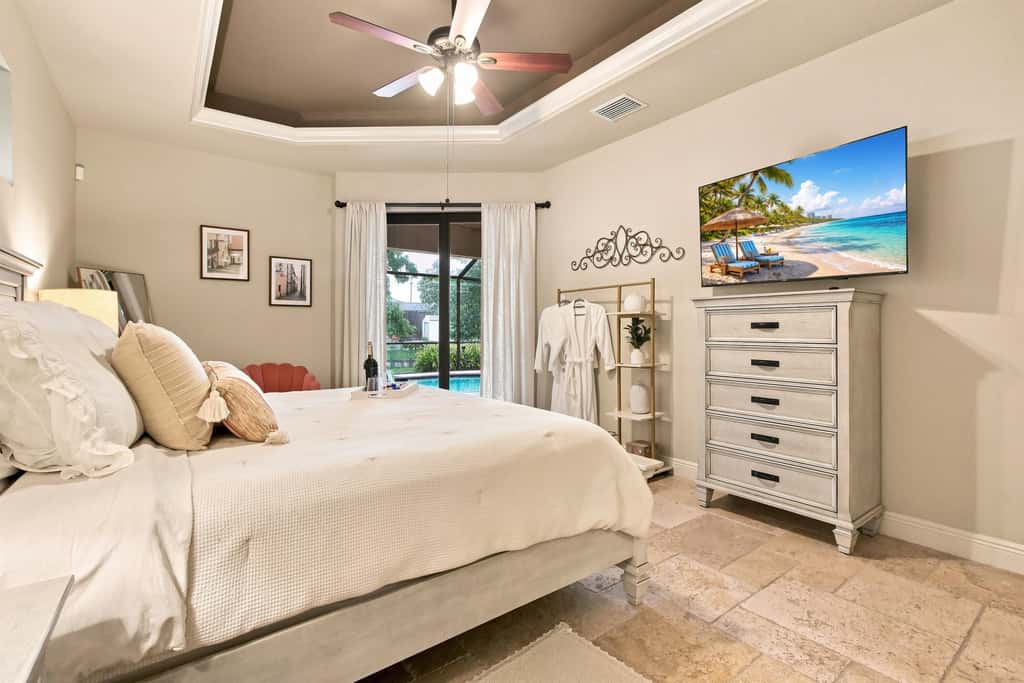 Dog-Friendly Canalfront Retreat with Heated Pool & Kayaks