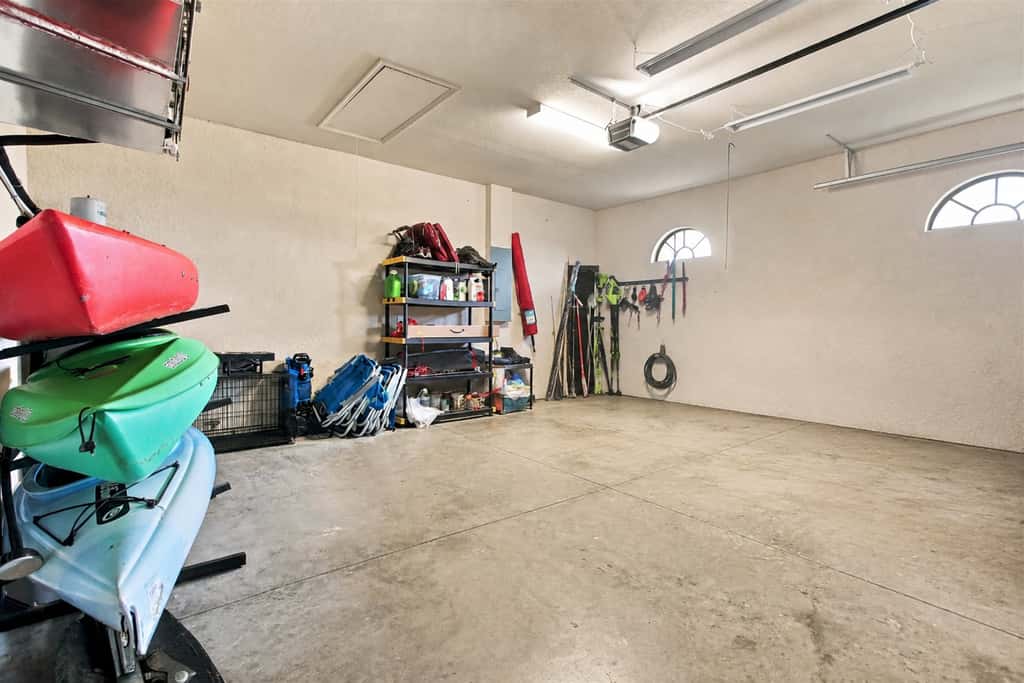 Dog-Friendly Canalfront Retreat with Heated Pool & Kayaks