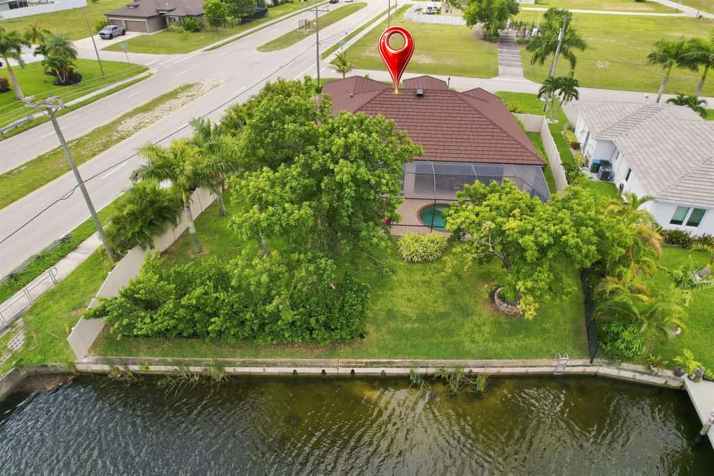Dog-Friendly Canalfront Retreat with Heated Pool & Kayaks