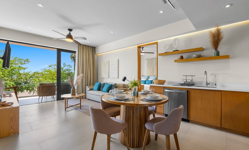 2BR near the ocean with pool, gym, WiFi, and full kitchen.