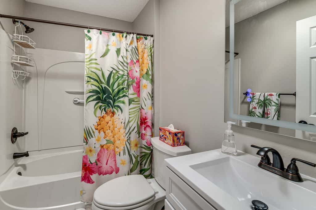 Golf, Dine & Relax Poolside! The Villages Retreat