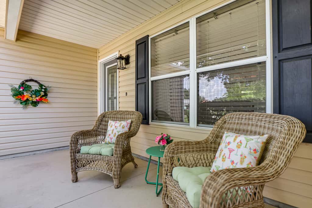 Golf, Dine & Relax Poolside! The Villages Retreat