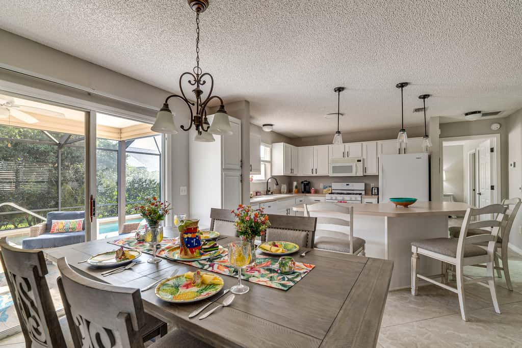 Golf, Dine & Relax Poolside! The Villages Retreat