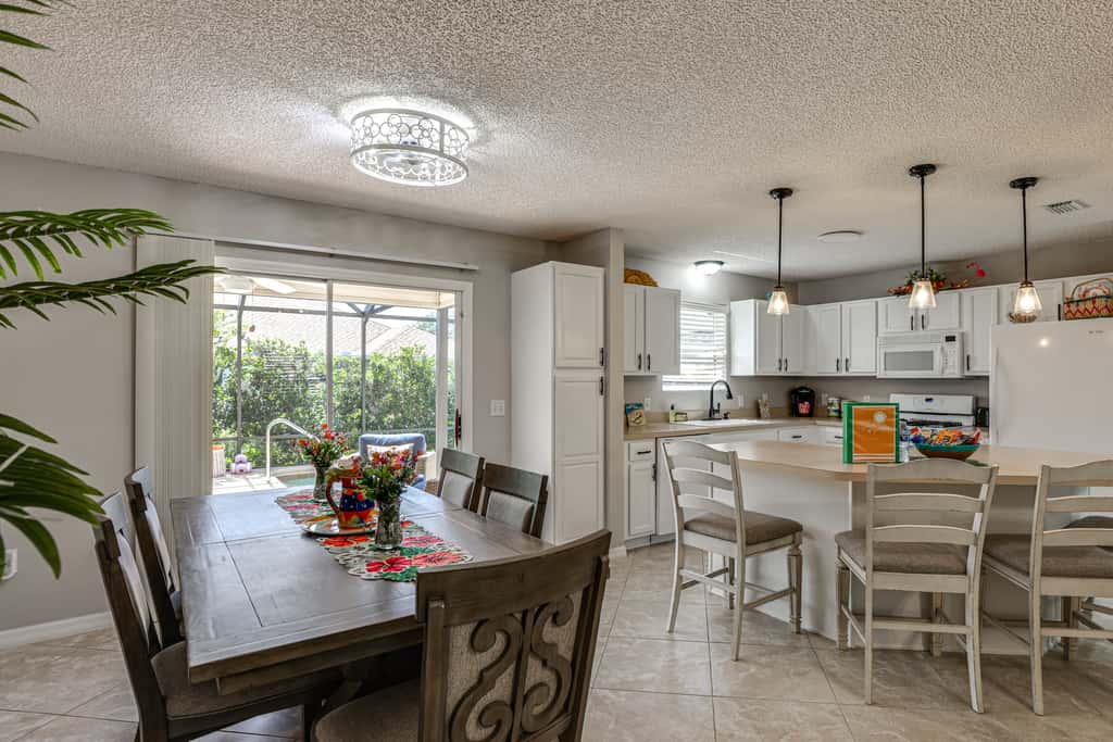 Golf, Dine & Relax Poolside! The Villages Retreat