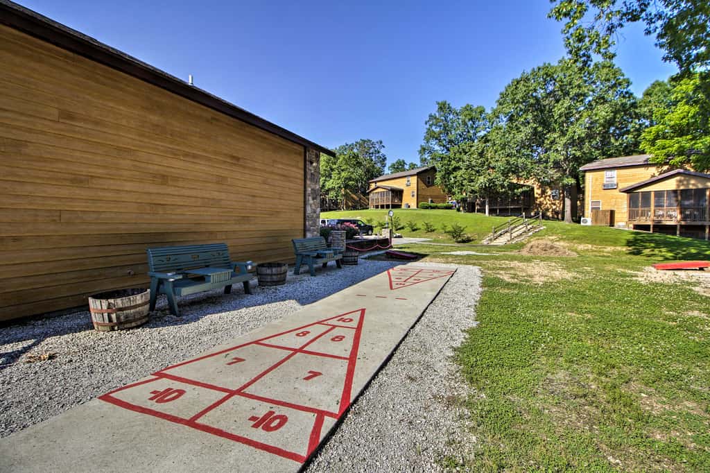 Families Welcome! Branson Resort-Style Getaway