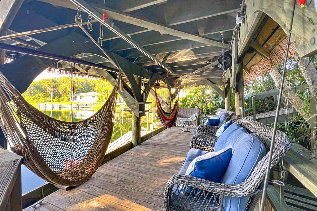 Dock & Kayaks: Riverfront Dunnellon Home!