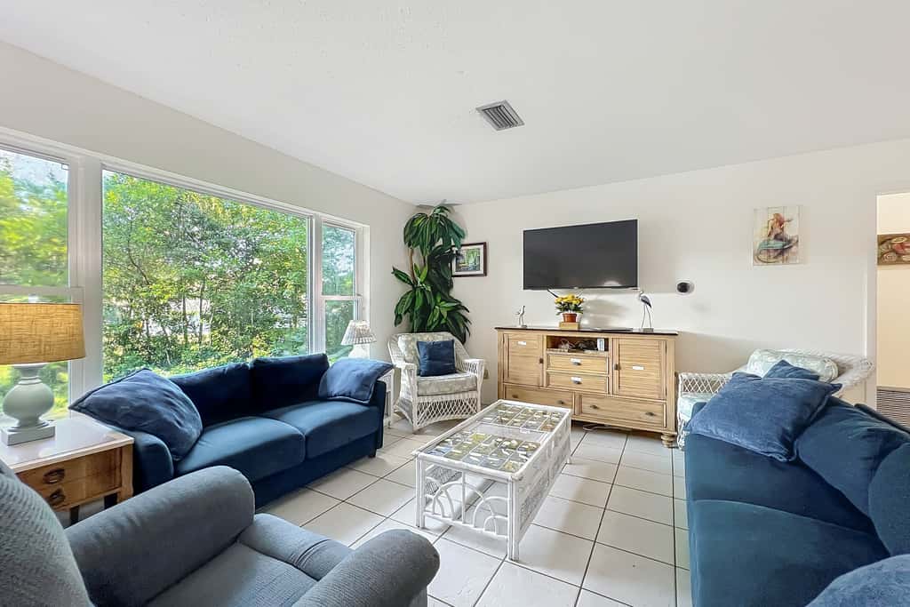 Dock & Kayaks: Riverfront Dunnellon Home!