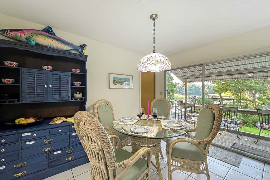 Dock & Kayaks: Riverfront Dunnellon Home!